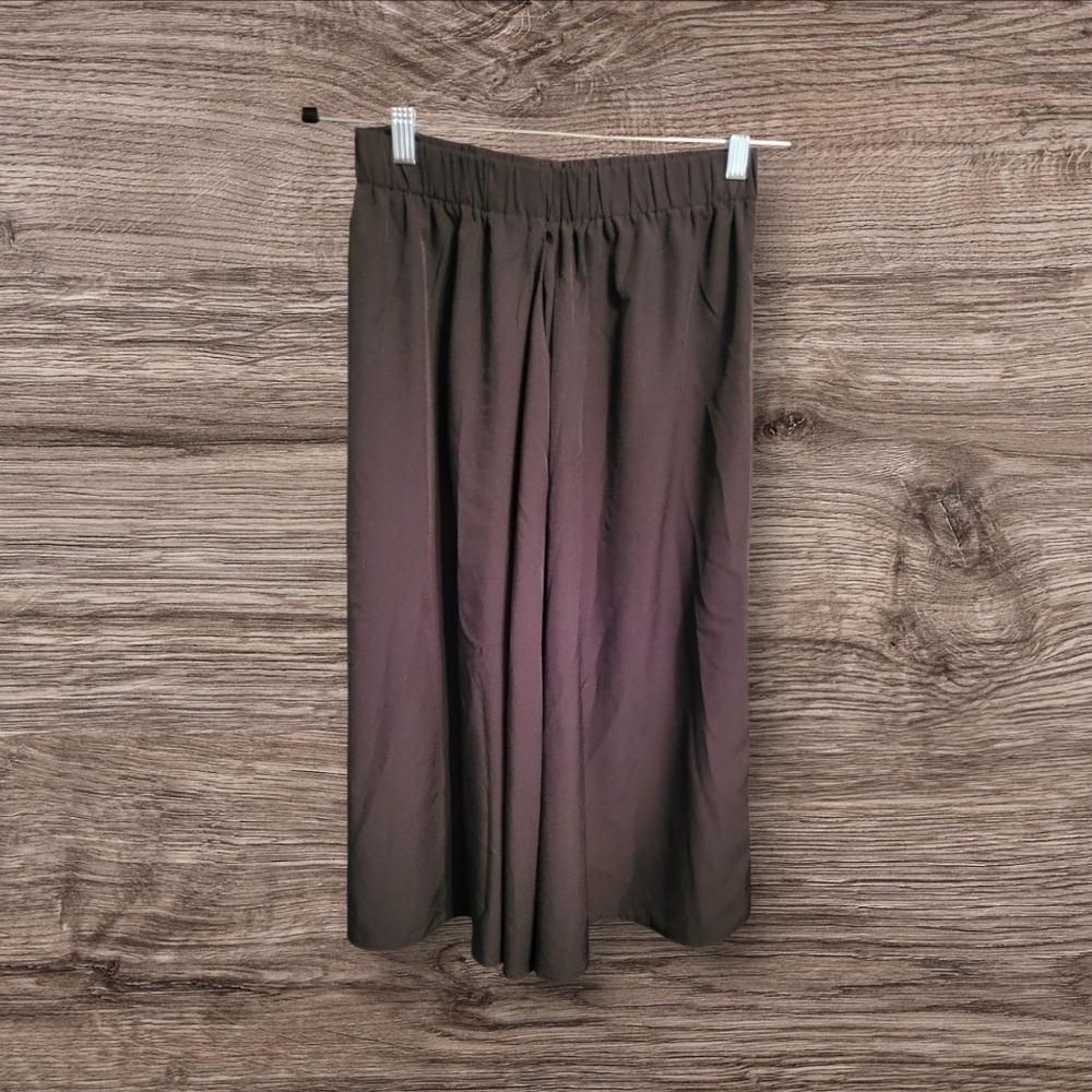 Women's Black Skirt, No Size Tag But Fits Like A Large, Never Worn